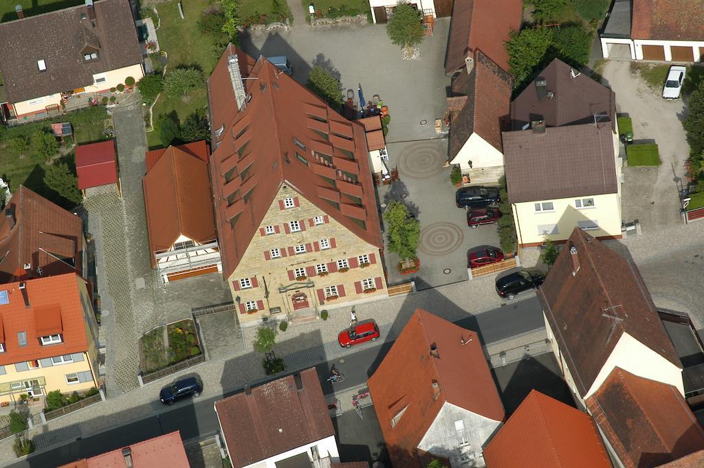 Landgasthof und Hotel Weisser Löwe Eckental Exterior foto